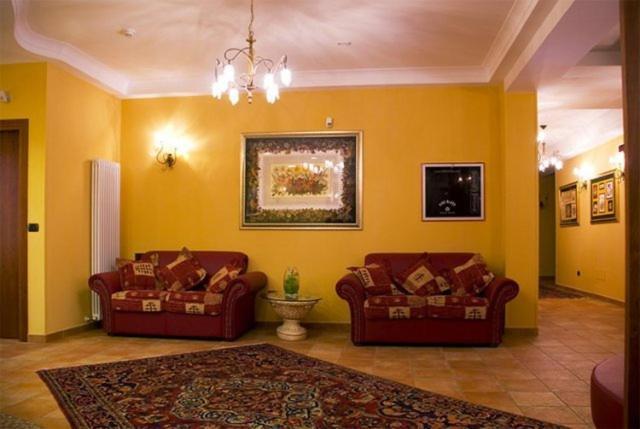 Hotel Duca Di Calabria Serra San Bruno Exterior photo
