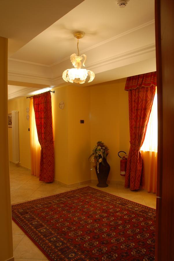 Hotel Duca Di Calabria Serra San Bruno Exterior photo